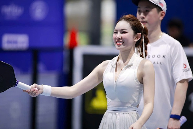 Kiều Trinh lần đầu lên ngôi vô địch dù không cần thi đấu trận chung kết