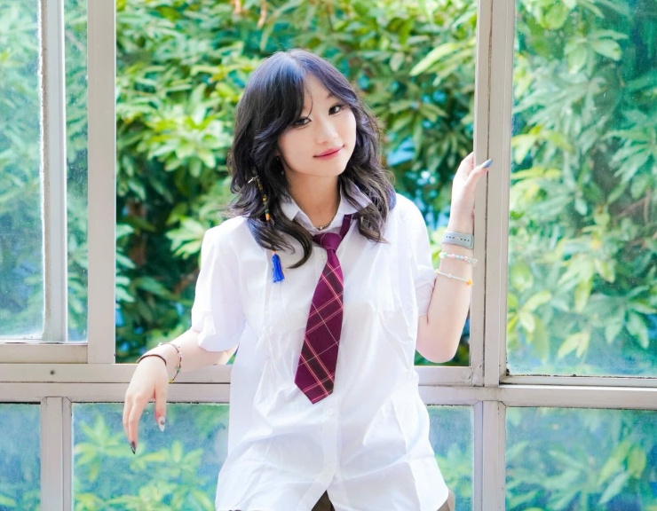 Nguyễn Xuân Tuệ Minh, học sinh lớp chuyên Anh, Trường THPT Chuyên Ngoại ngữ. Ảnh: NVCC