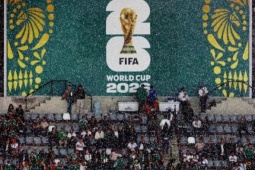 Vì sao trận Mexico - Ecuador bị hoãn 1 giờ, FIFA quy định như thế nào về sự cố World Cup?