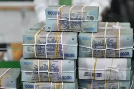Phạt đến 500 triệu đồng ngân hàng ép khách vay vốn mua bảo hiểm
