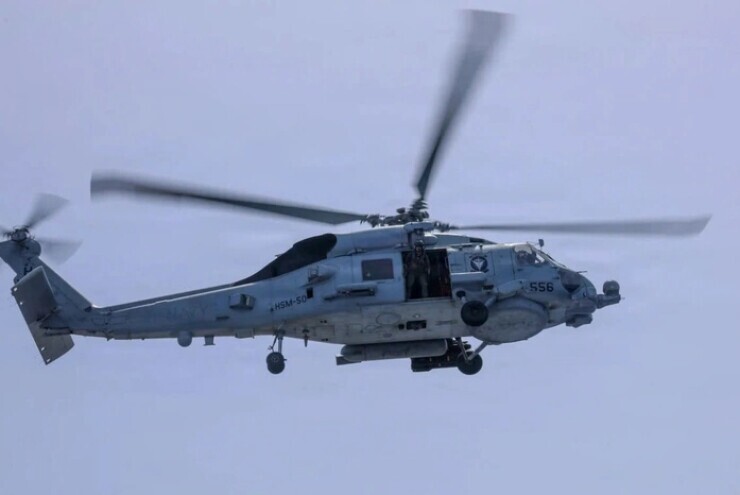 Trực thăng MH-60S Seahawk của Hải quân Mỹ rơi xuống biển Ả Rập