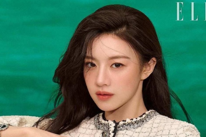 Điều Go Yoon Jung luôn làm để giữ làn da căng bóng