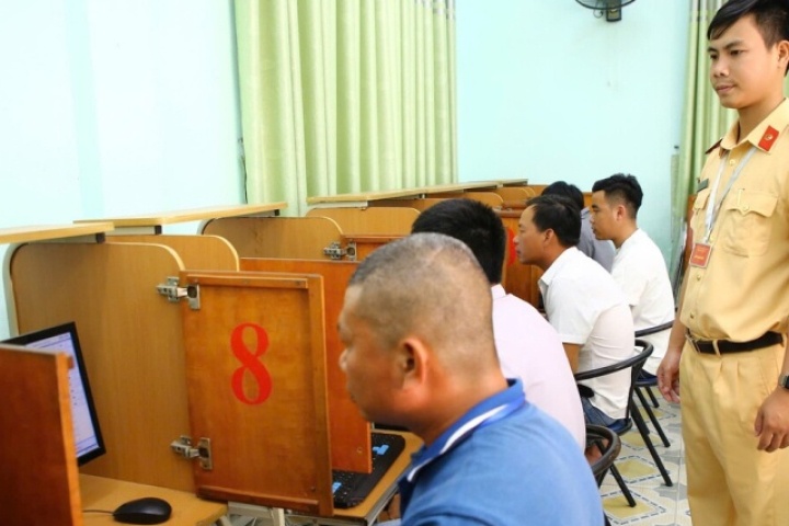 Từ 1/7 bằng lái xe hết hạn dưới 30 ngày không phải thi lại lý thuyết