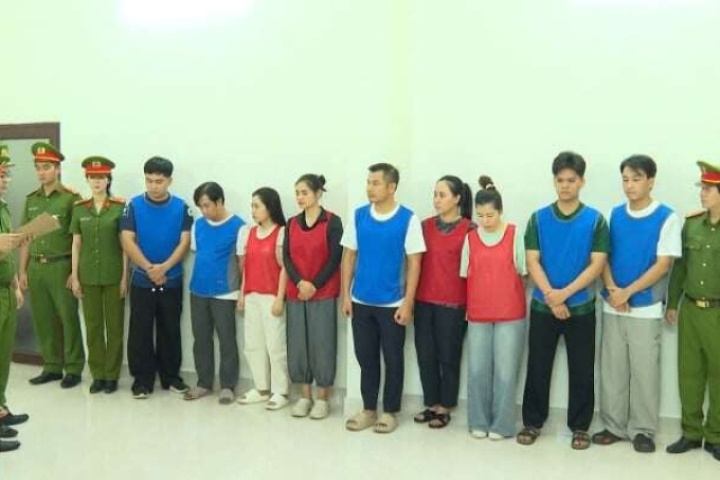 Triệt phá đường dây buôn lậu kim cương xuyên quốc gia, thu giữ hàng nghìn viên, khởi tố 22 bị can
