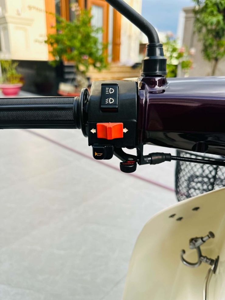 Honda Dream Thái hơn 40 năm tuổi được rao giá 500 triệu đồng - 12