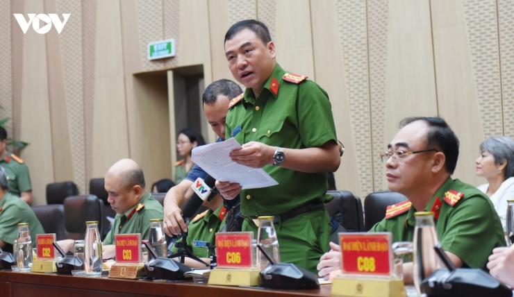 Đại diện C03 thông tin về vụ án ACV tại họp báo. (Ảnh: Trọng Phú)