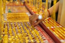 Giá vàng hôm nay 2/7: Tiếp tục hồi phục
