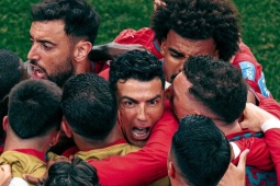 Hậu trường bức ảnh 12 triệu 'like' trên trang của Ronaldo