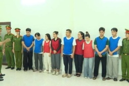 Triệt phá đường dây buôn lậu kim cương xuyên quốc gia, thu giữ hàng nghìn viên, khởi tố 22 bị can
