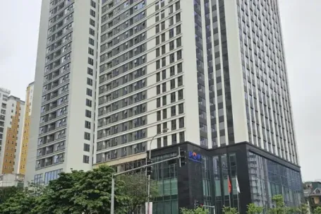 Chung cư 'đất vàng' Hà Nội nhiều lần trễ hẹn bàn giao nhà bất ngờ hoạt động 'chui'