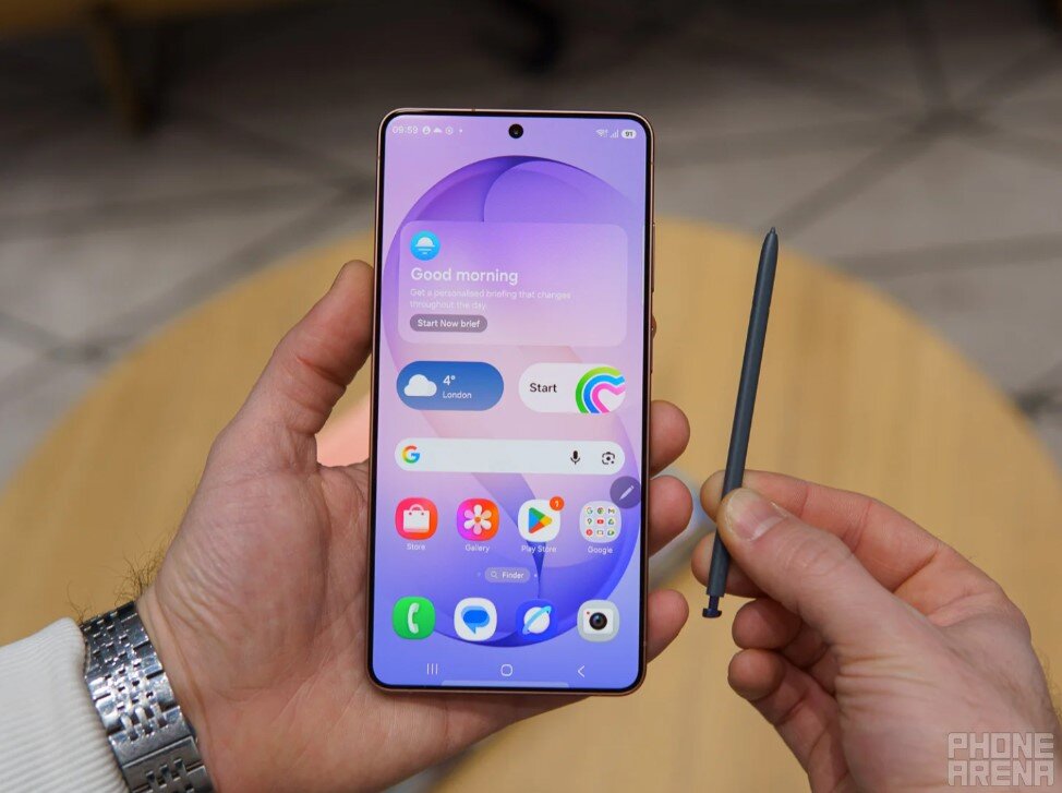 Nhiều người dùng mong muốn bút S Pen sẽ được hỗ trợ Bluetooth trở lại.