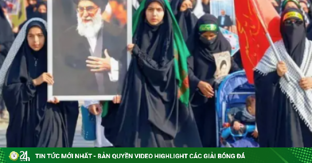 "Sẽ bị trừng phạt" - Iran cảnh báo lạnh gáy Mỹ, Israel trước tang lễ cố lãnh tụ tối cao Khamenei