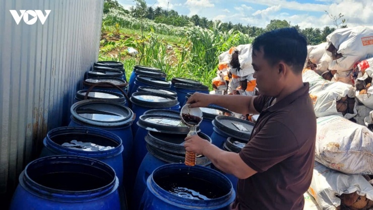 Sản phẩm giấm gỗ có được từ lò đốt than