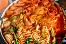 Tin tức sức khỏe - Né ngay những “cạm bẫy sung sướng nhất thời” trong bữa ăn để bảo vệ đường tiểu luôn khỏe mạnh