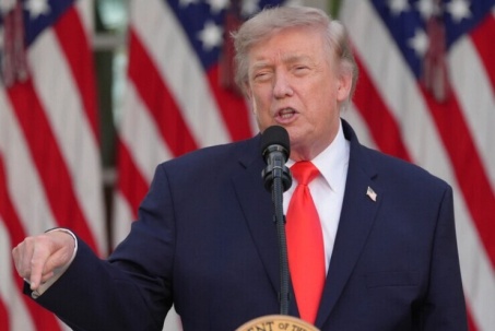 Ông Trump: Mỹ sẽ không phát động cuộc chiến chống Iran trong nhiều năm tới