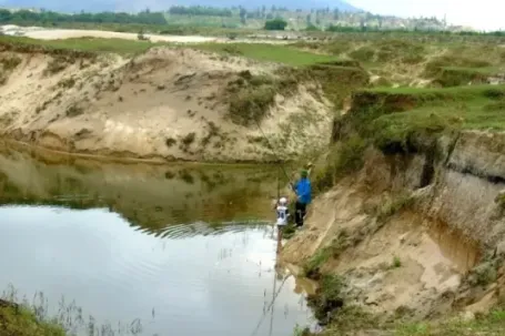 Hà Tĩnh chấm dứt hoạt động dự án mỏ sắt có trữ lượng lớn nhất Đông Nam Á