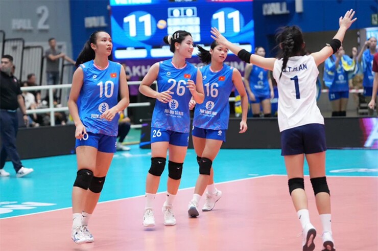 U18 Việt Nam thắng đậm Ấn Độ để giành vé vào tứ kết