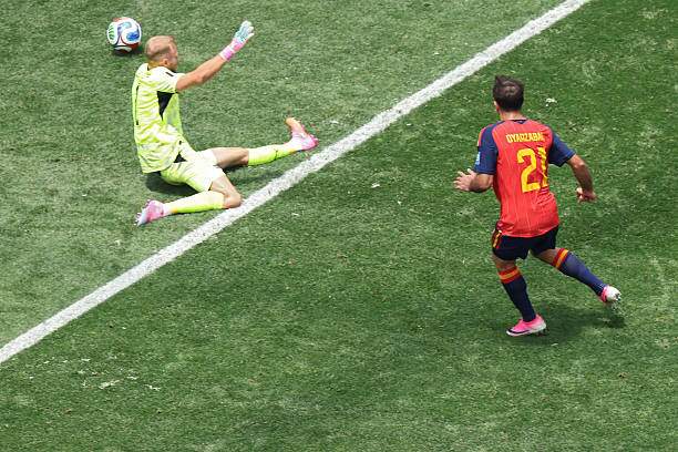 Trực tiếp bóng đá Tây Ban Nha - Áo: Cú đúp cho Oyarzabal & Cucurella (World Cup) (Hết giờ) - 14