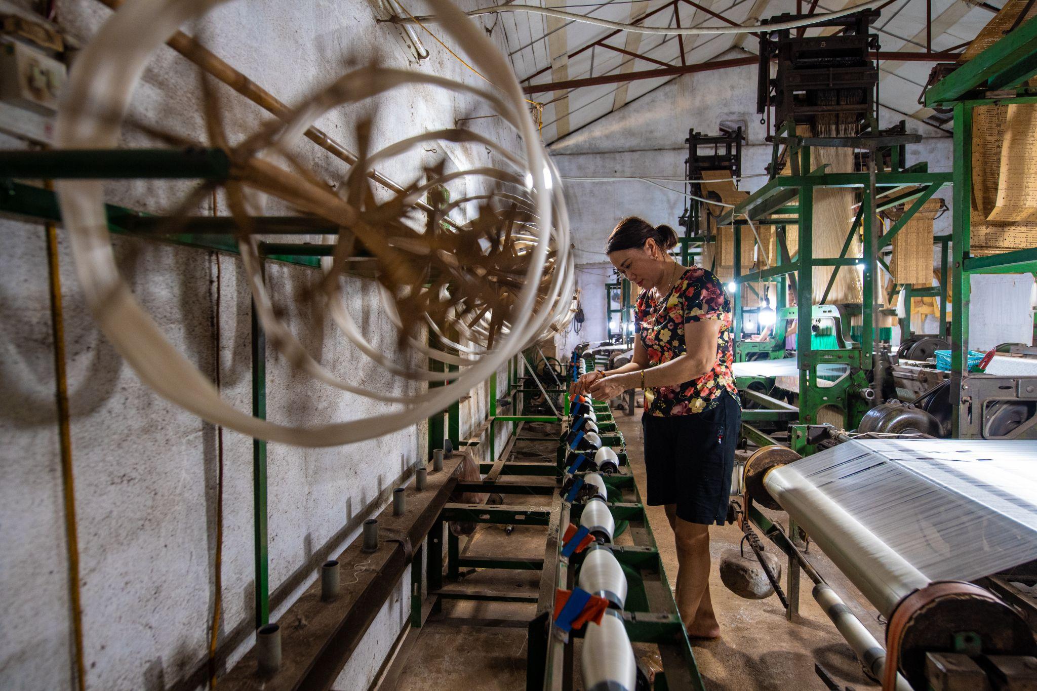 Làng lụa Nha Xá, nơi được mệnh danh là "Á hậu lụa" của đất Bắc.