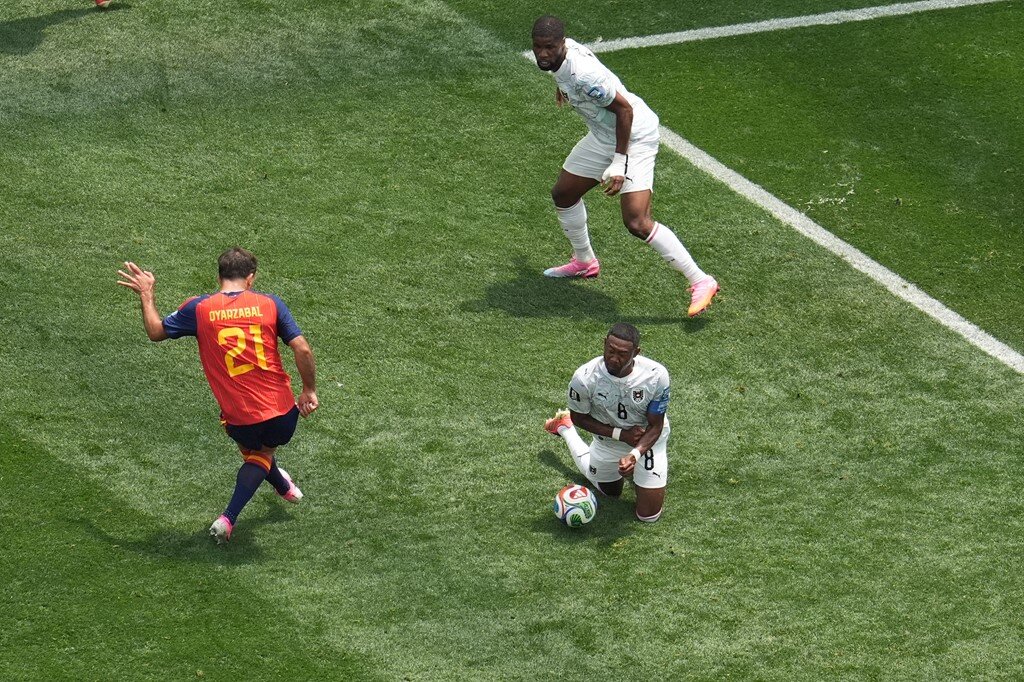 Trực tiếp bóng đá Tây Ban Nha - Áo: Cú đúp cho Oyarzabal & Cucurella (World Cup) (Hết giờ) - 6