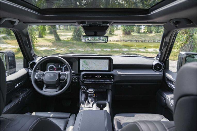Toyota triệu hồi dòng xe Prado vì lỗi đồng hồ hiển thị - 2