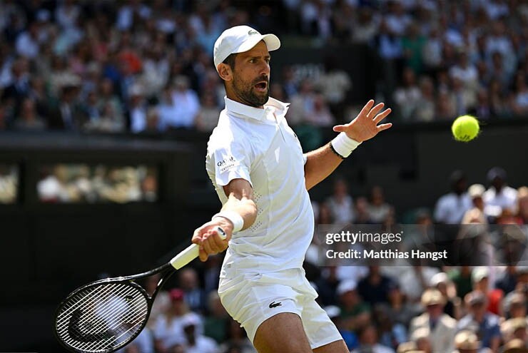 Djokovic thi đấu tốt trong 2 set đầu