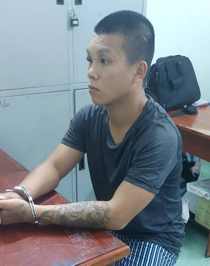 Nguyễn Khắc Phi tại cơ quan điều tra. Ảnh: Công an cung cấp