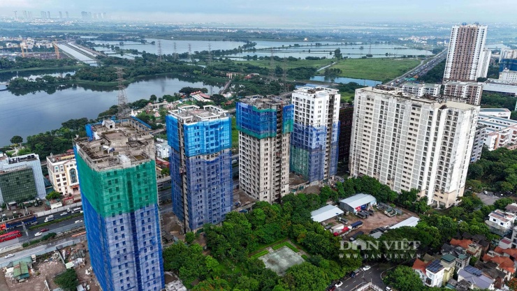 Khu nhà học sinh, sinh viên tại Pháp Vân - Tứ Hiệp (Hà Nội) bị bỏ hoang nhiều năm đang được sơn, sửa chuyển đổi thành nhà ở xã hội (NOXH).
