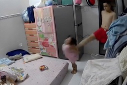 Bắt giữ nam thanh niên nhiều lần đánh đập con gái riêng 3 tuổi của vợ hờ