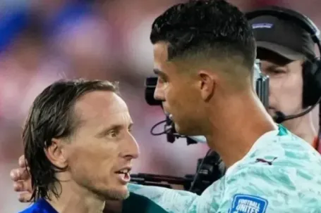 Khoảnh khắc Ronaldo ôm Luka Modric gây sốt