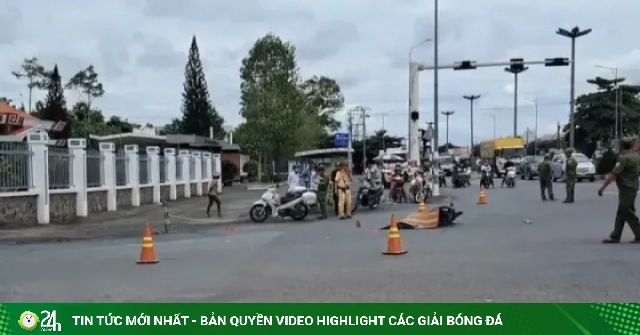 Xe bồn va chạm xe đạp điện, người phụ nữ và bé gái 4 tuổi tử vong