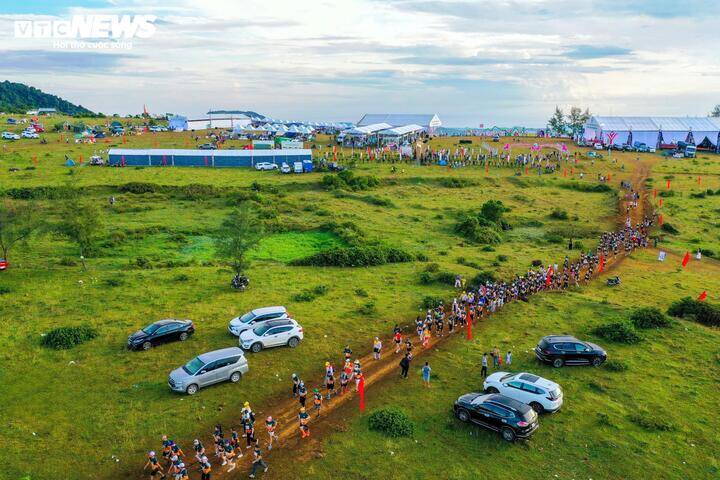 Khám phá cao nguyên La Vuông, nơi một ngày có đủ bốn mùa - 9