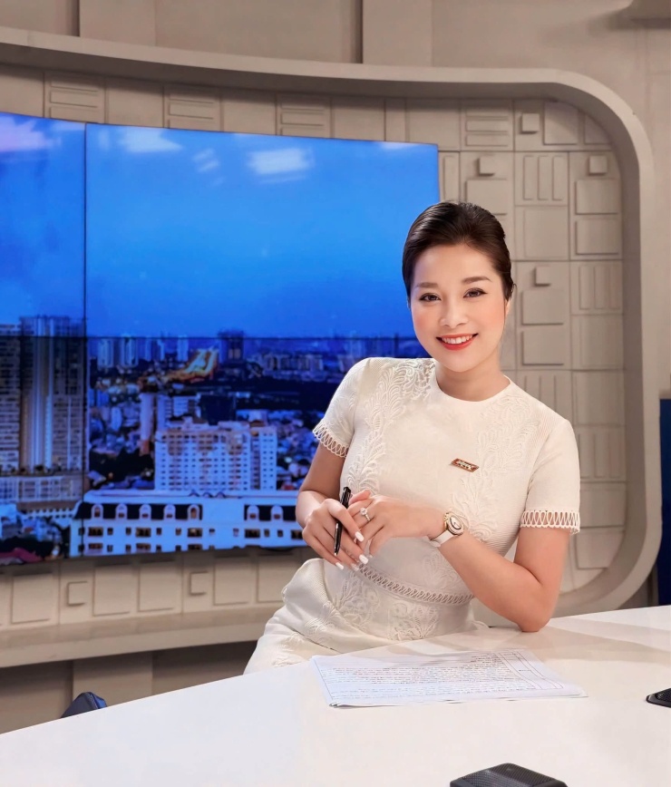 Đại uý công an, diễn viên Minh Hương: Tuổi 40 đi qua nhiều giông bão… - 2