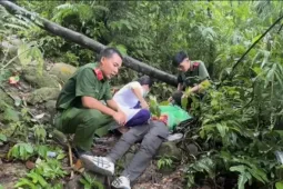 Nam thanh niên leo núi Yên Tử gặp nạn