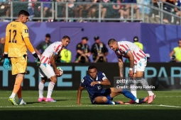 Nghẹt thở Pháp đấu Paraguay: Song tấu Mbappe - Olise bị khóa chặt