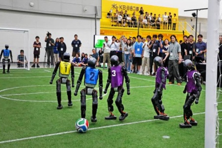 Độc đáo giải World Cup cho robot: Khi AI cũng biết sút bóng như siêu sao