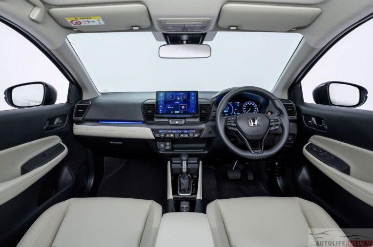 Xe được trang bị gói công nghệ an toàn chủ động Honda SENSING tiên tiến.