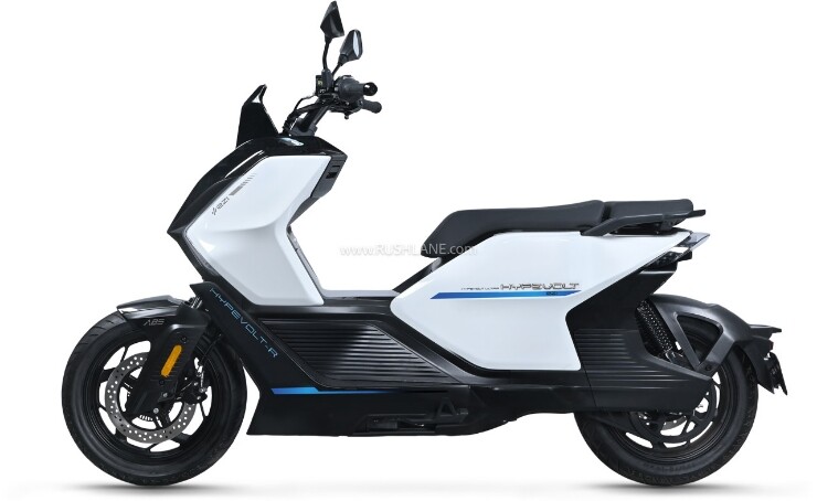 Xe máy điện giá 55 triệu: Có cruise control, camera lùi như xe ô tô - 4