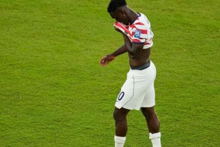 Tổng thống Mỹ Donald Trump cảm ơn FIFA vì đình chỉ án treo giò của Folarin Balogun ở trận gặp Bỉ