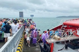 Biển Đông ảnh hưởng mạnh bởi siêu bão Ba Vì, cảnh báo an toàn trên các vùng biển trong những ngày tới