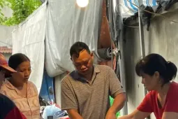 Tăng lương, làm sao ngăn giá cả hàng hoá ‘cuốn’ theo?