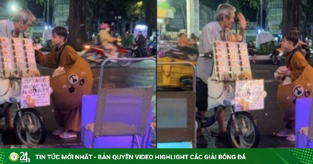Clip cậu bé bán kẹo mua ủng hộ cụ ông bán vé số khiến dân mạng chảy nước mắt