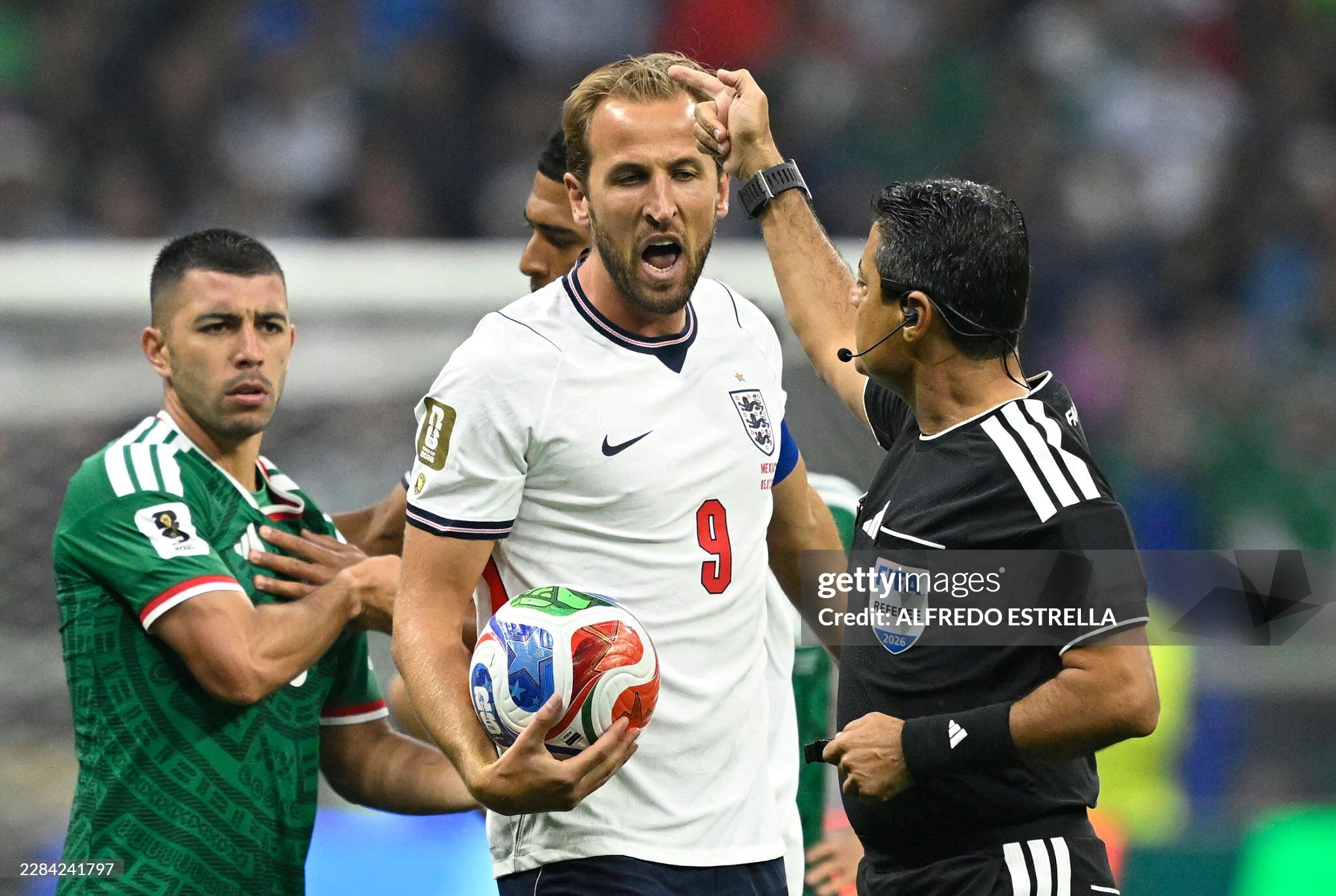 Trực tiếp bóng đá Mexico - Anh: Xuất sắc bảo vệ chiến thắng (World Cup) (Hết giờ) - 2