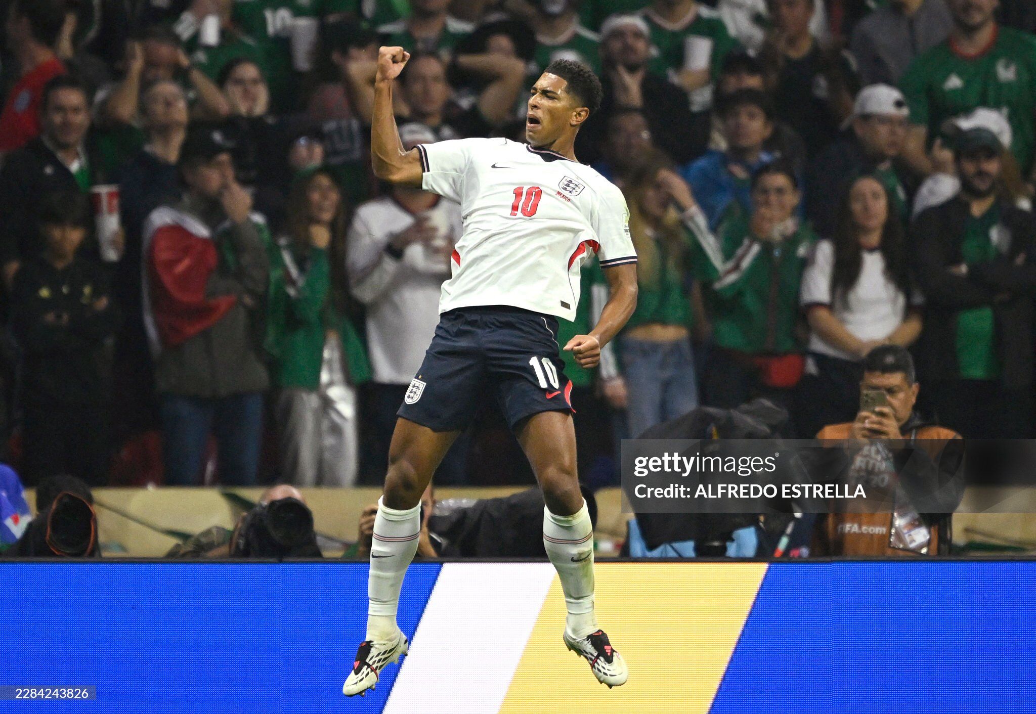 Trực tiếp bóng đá Mexico - Anh: Xuất sắc bảo vệ chiến thắng (World Cup) (Hết giờ) - 6