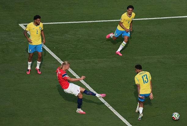 Trực tiếp bóng đá Brazil - Na Uy: Neymar sút penalty rút ngắn (World Cup) (Hết giờ) - 23