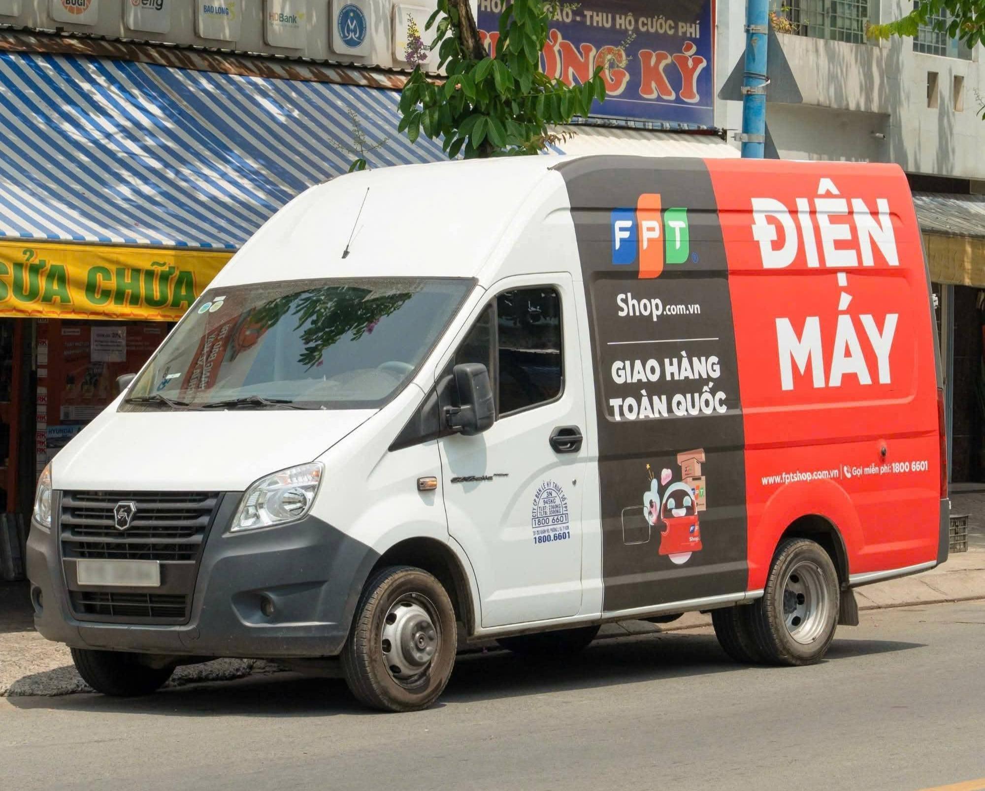 Xe tải van Gazelle NN được nhiều đơn vị điện máy lớn lựa chọn để tối ưu hóa quy trình giao nhận nội đô.