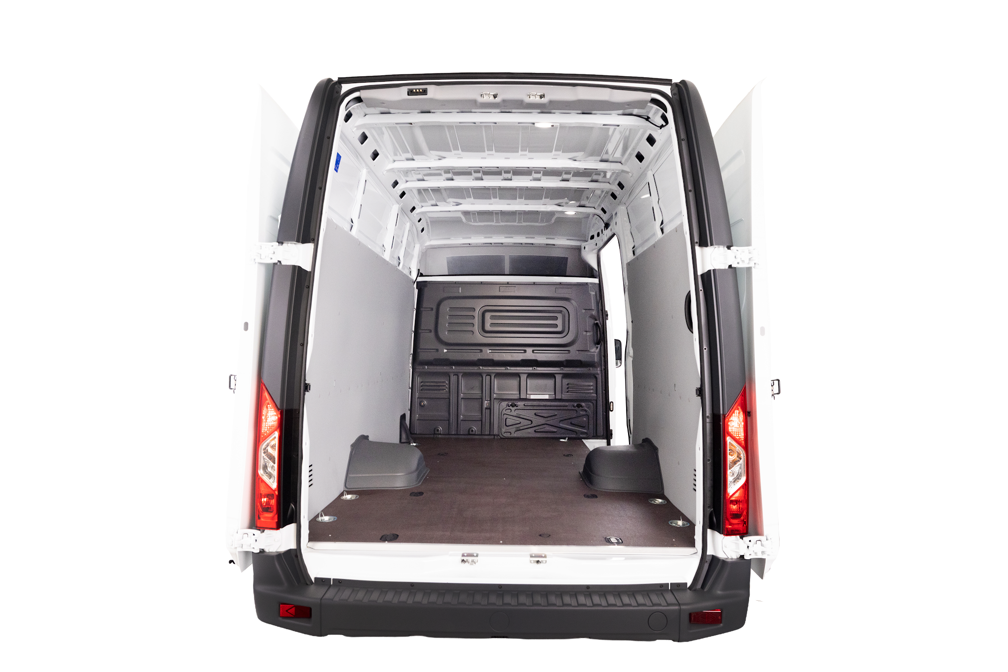 Khoang hàng rộng rãi giúp Gazelle NN đáp ứng tốt nhu cầu vận chuyển thiết bị điện máy.