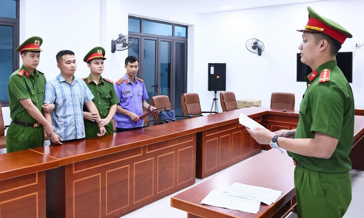 Nguyễn Hà Duy tại cơ quan công an. (Ảnh: Công an tỉnh Tuyên Quang)