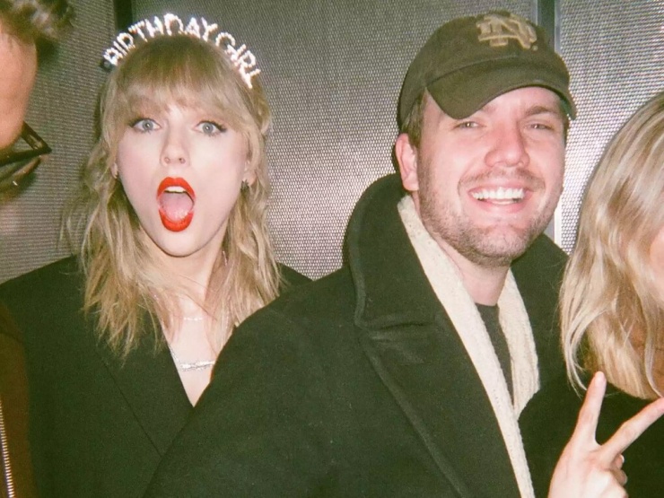 Taylor Swift và em trai, Austin Swift. Ảnh: Instagram/ Taylor Swift
