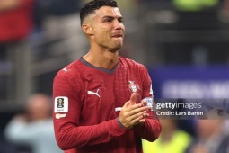 Ronaldo bật khóc sau khi thua Tây Ban Nha: Siêu sao với giấc mơ World Cup dang dở